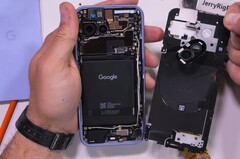 Разборка замены аккумулятора Google Pixel 9a