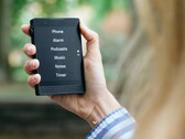 Light Phone 3 оснащен OLED-дисплеем и минималистичным пользовательским интерфейсом. (Изображение: Light Phone)