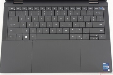 Клавиатура и кликпад взяты прямиком из свежих Dell XPS