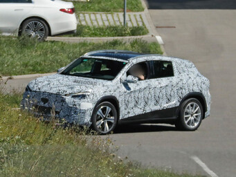 Mercedes GLA: Новый компактный внедорожник на платформе MMA станет электрическим в 2026 году, гибридным - в 2027. (Источник изображения: Autocar)