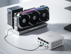 UM880 Plus - это последняя модель в длинной линейке мини-ПК серии UM880. (Источник изображения: Minisforum)