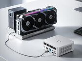 UM880 Plus - это последняя модель в длинной линейке мини-ПК серии UM880. (Источник изображения: Minisforum)