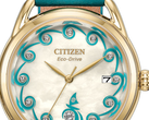 Циферблат новых часов, созданных в рамках совместной коллекции Citizen x Moana, имеет перламутровую отделку.