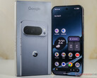 Pixel 10 Pro XL произвел впечатление во время нашего недавнего обзора. (Источник изображения: Notebookcheck)