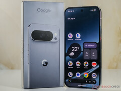 Pixel 10 Pro XL произвел впечатление во время нашего недавнего обзора. (Источник изображения: Notebookcheck)