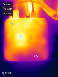 Стресс-тест Geekom A7 Max (нижняя сторона)