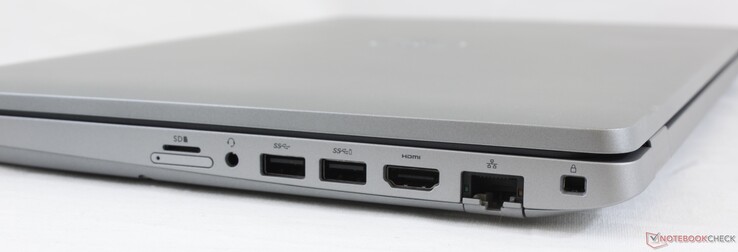 Справа: Micro-SD, SIM, аудио 3.5 мм, 2x USB 3.2 Gen 1, HDMI, RJ-45 Ethernet 10/100/1000, вырез для замков Noble