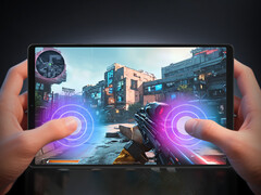 Lenovo утверждает, что Legion Tab Gen 4 может обеспечить стабильную игровую производительность. На фото: передняя панель планшета. (Источник изображения: Lenovo - отредактировано)