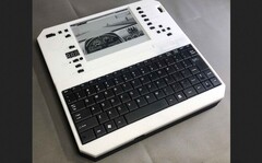 ПК Evertop - это клон IBM XT с временем автономной работы до 500 часов и солнечной зарядкой. (Источник изображения: ericjenott через Github)