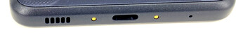 Нижняя грань: динамик, контактная группа, порт USB Type-C, микрофон