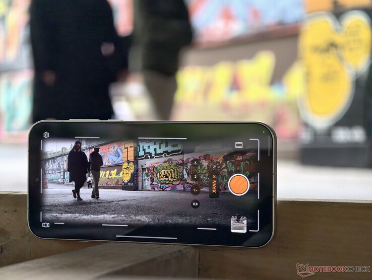 Режим XPan на Oppo Find X9 Pro создает изображения, напоминающие CinemaScope