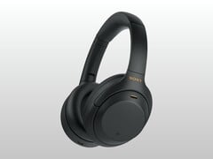 Sony WH-1000XM4.
