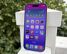 По данным Apple, 6,3-дюймовая OLED-панель iPhone 17 достигает яркости до 3 000 нит на открытом воздухе. (Источник изображения: Notebookcheck)