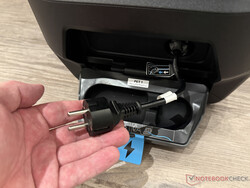 Выдвижной кабель питания для блока питания