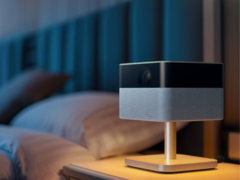 Новую линейку портативных проекторов Lifestudio от Epson возглавляет модель Flex EF-72 (на фото). (Источник изображения: Epson)