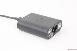 Маленький универсальный адаптер переменного тока USB-C мощностью 60 Вт
