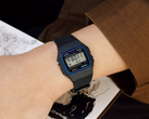 Casio F-91W на запястье.