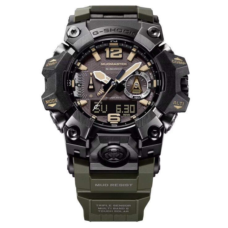 Крупный план циферблата часов G-Shock Mudmaster GWG-B1000-1A3 с коричневыми часовыми метками, светящимися стрелками, цифровым дисплеем и отметками компаса.