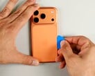Говорят, что в Apple iPhone Ultra установлены две батареи.