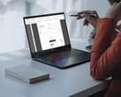 Acer Swift Spin 14 AI оснащен панелью IPS с частотой 120 Гц на откидном шарнире.