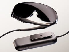 Очки Meta VR поставляются с привязным аккумулятором, обеспечивающим до трёх часов автономной работы.