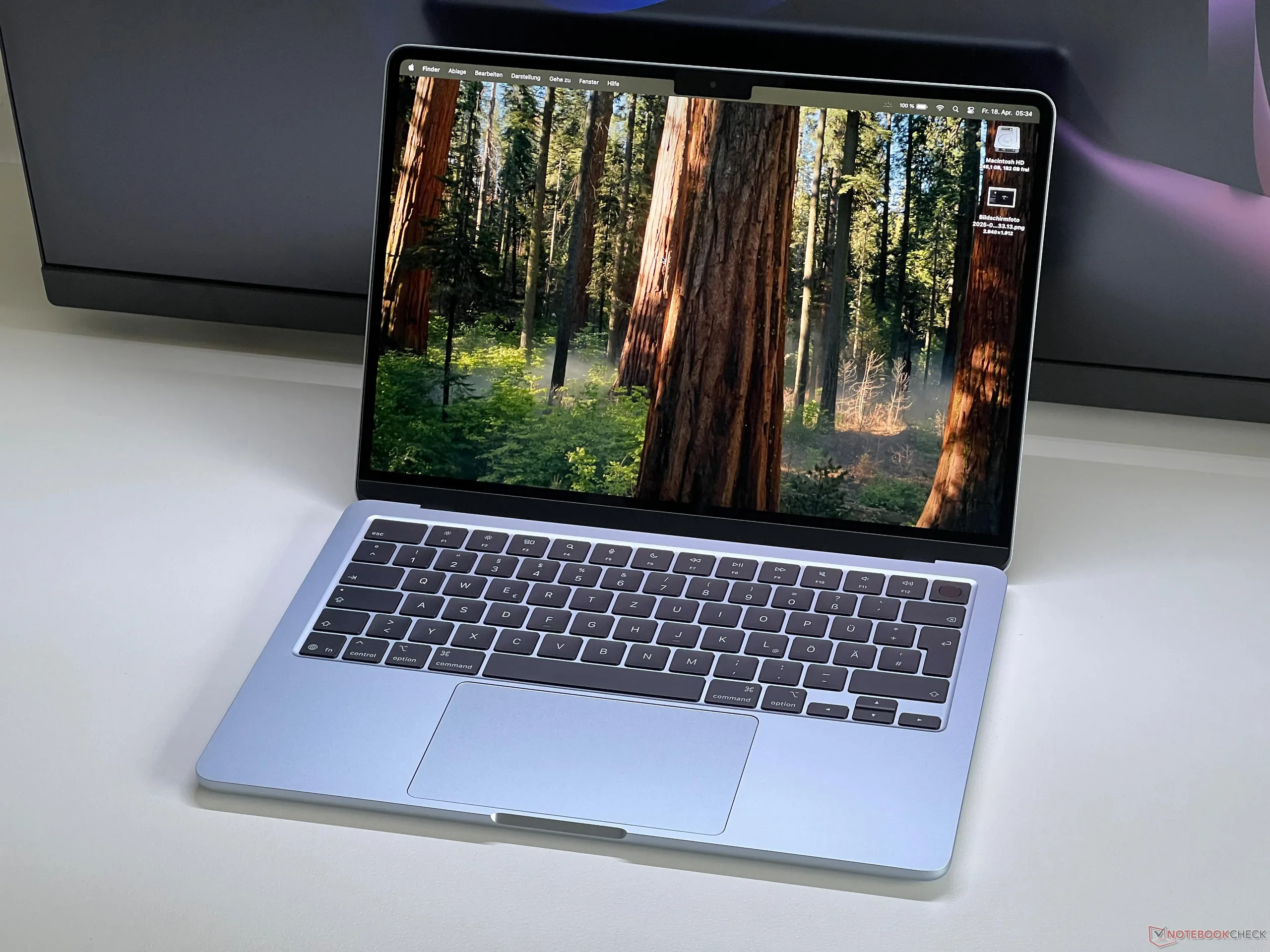 なぁ　Apple MacBook Air 13インチ M5 Apple MacBook Air 13 M5 - notebookcheck-ru.com Библиотека