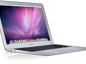 Более тонкие MacBook-и могут появиться уже во втором квартале 2012 года