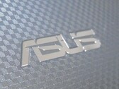 Ультрапортативный 13.3-дюймовый ноутбук U32U от Asus на базе Zacate E-450 выйдет уже в начале следующего года